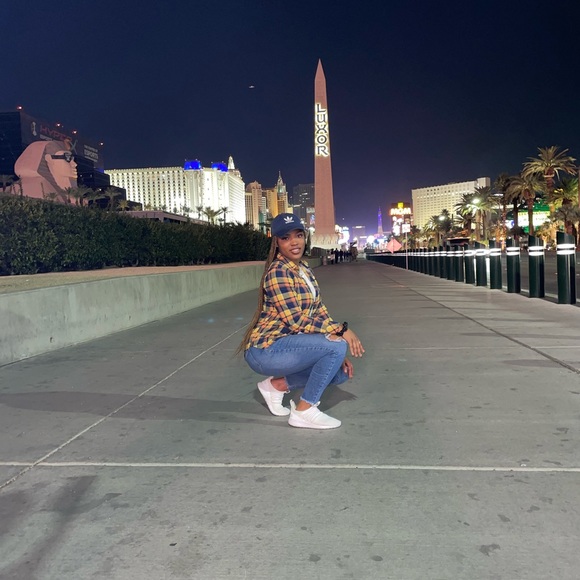 Meet your Posher, Tee - Picture 1 of 1